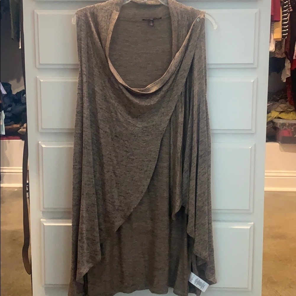Sleeveless cardigan vest